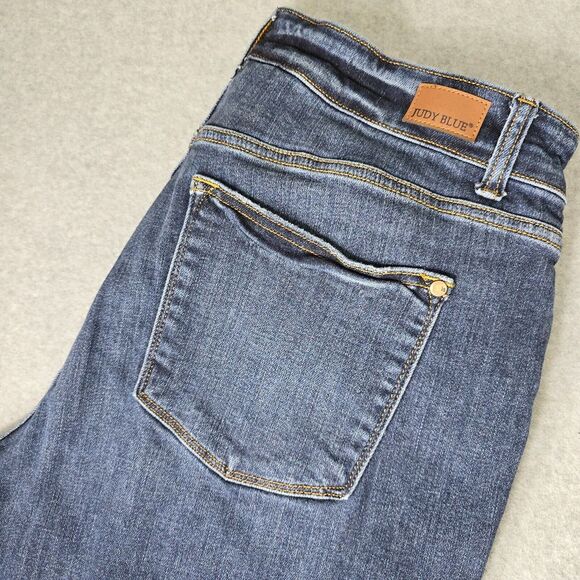 Judy Blue Women's Jeans Size 18 Blue Dark Wash Relaxed Fit Distressed Raw Hems - Picture 3 of 13